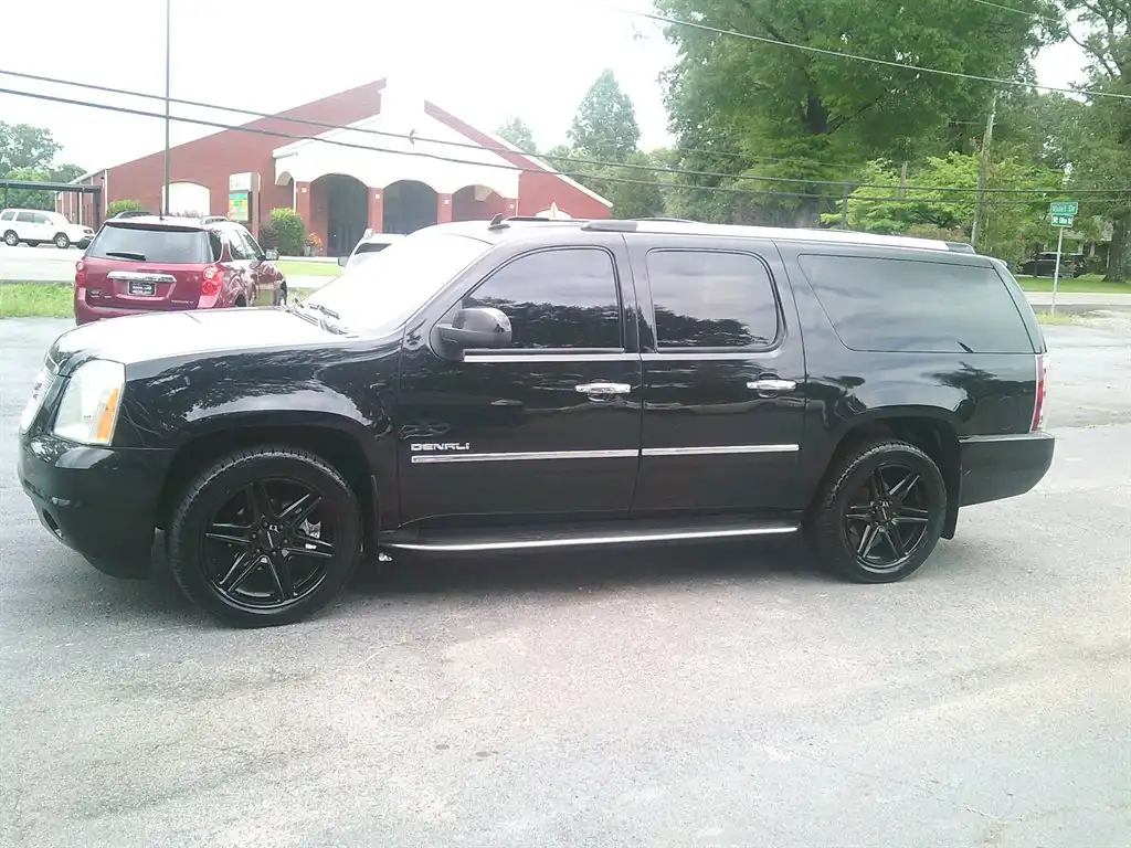 2014 GMC Yukon Denali AWD's photo