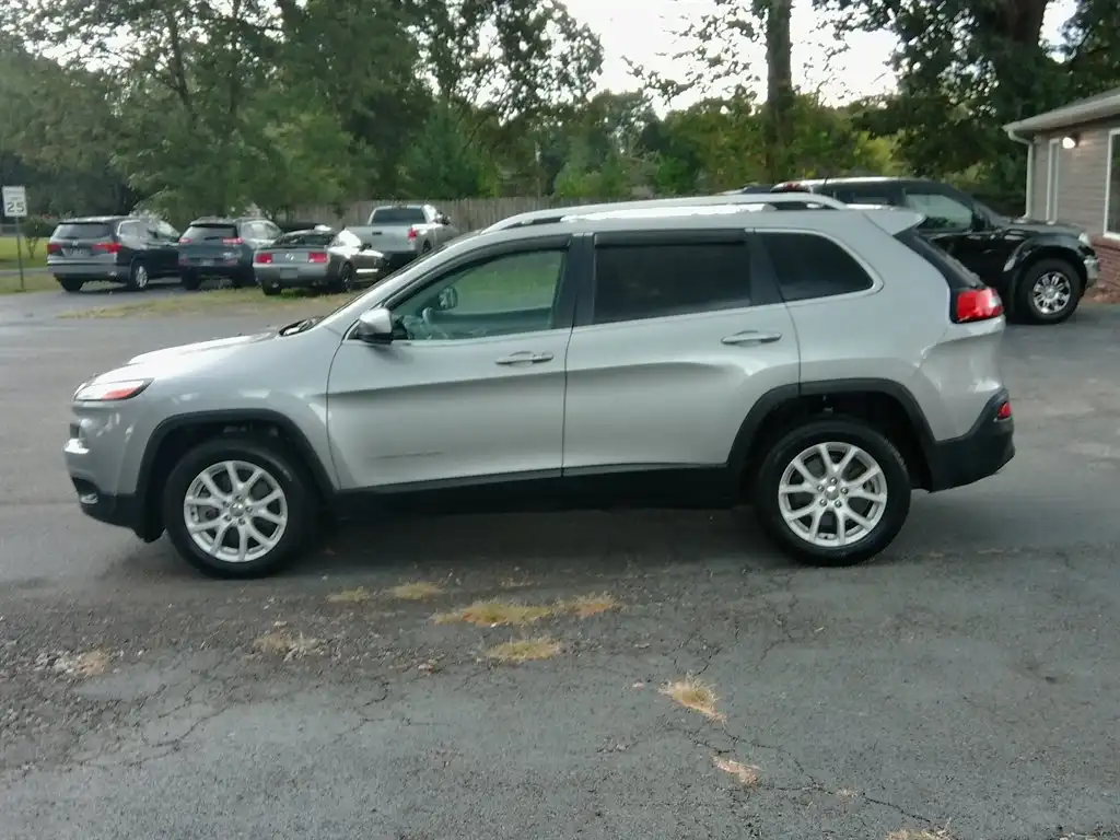 2018 Jeep Cherokee Latitude Plus's photo