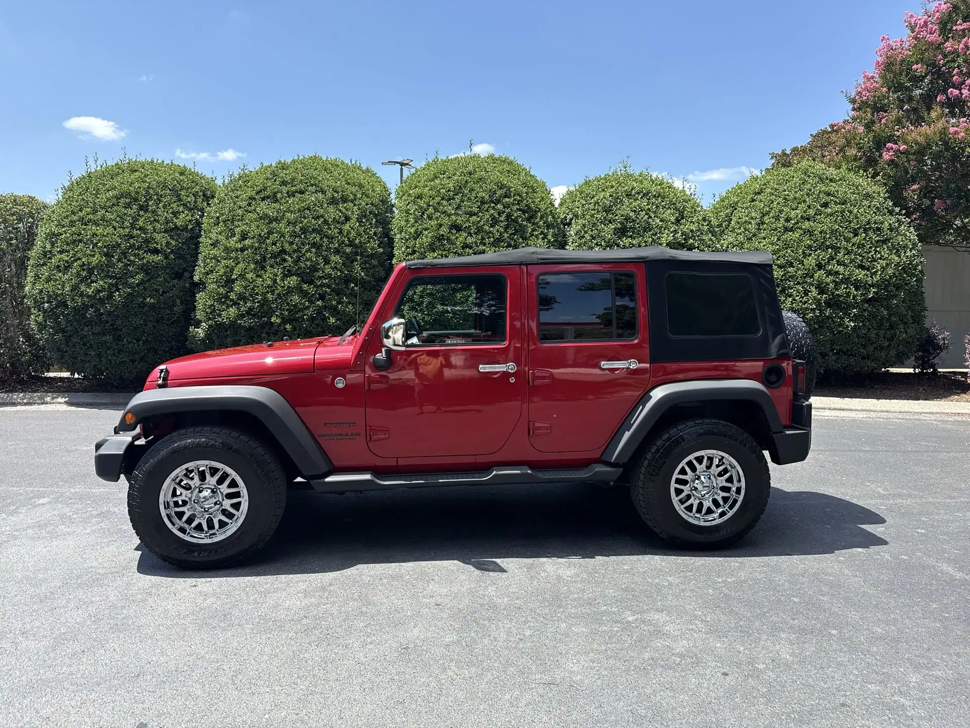 2013 Jeep Wrangler Sport's photo