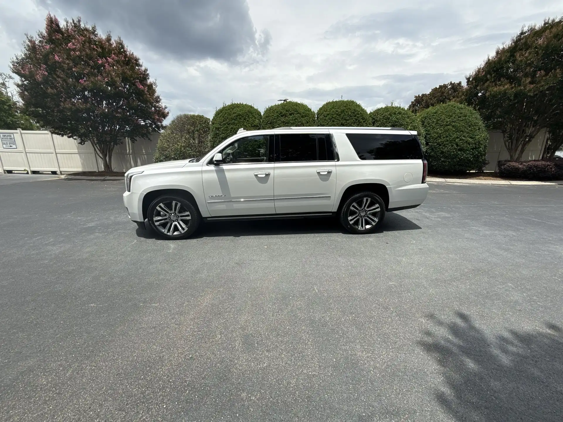 2017 GMC Yukon Denali AWD's photo