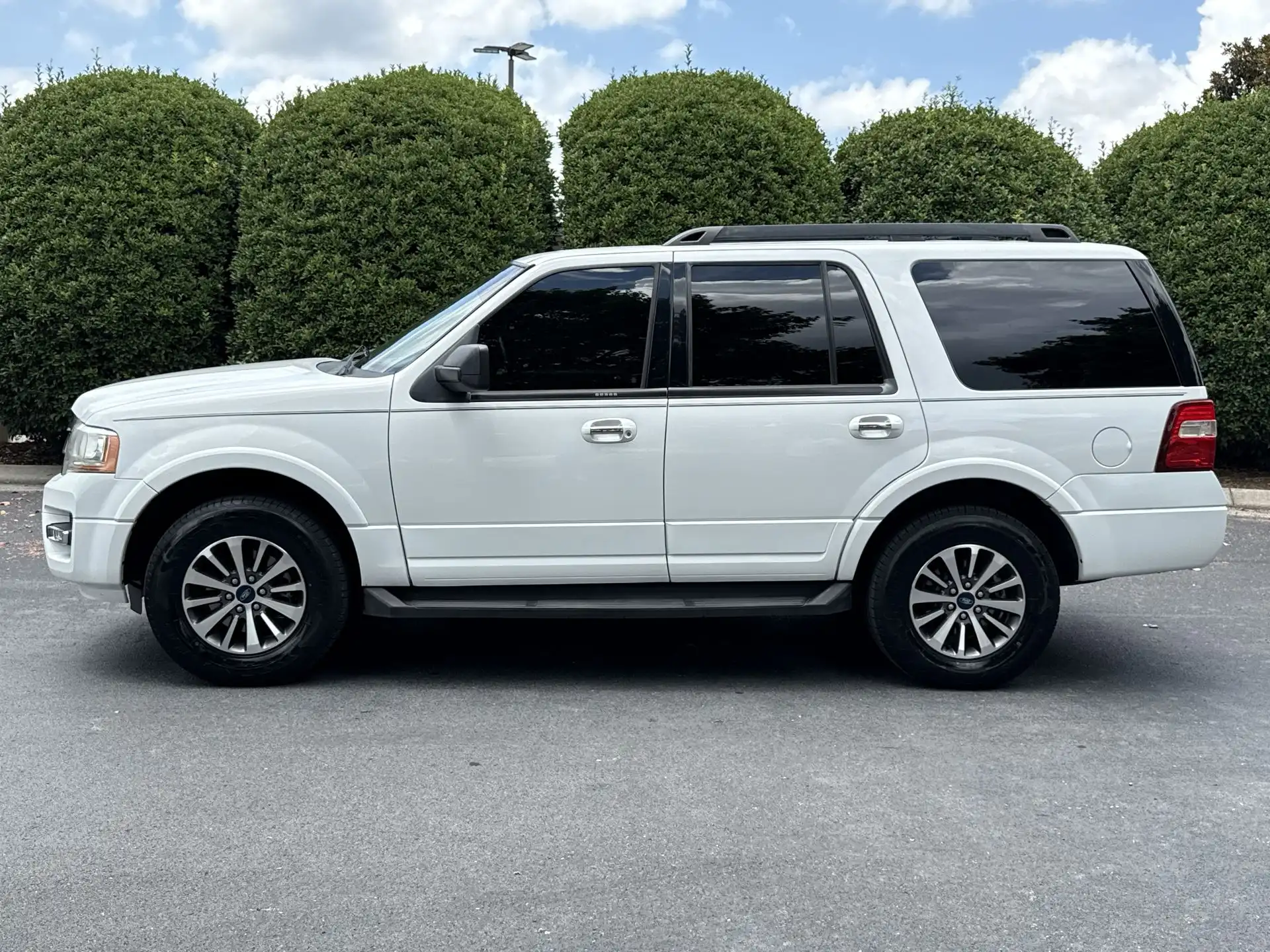 2017 Ford Expedition XLT's photo