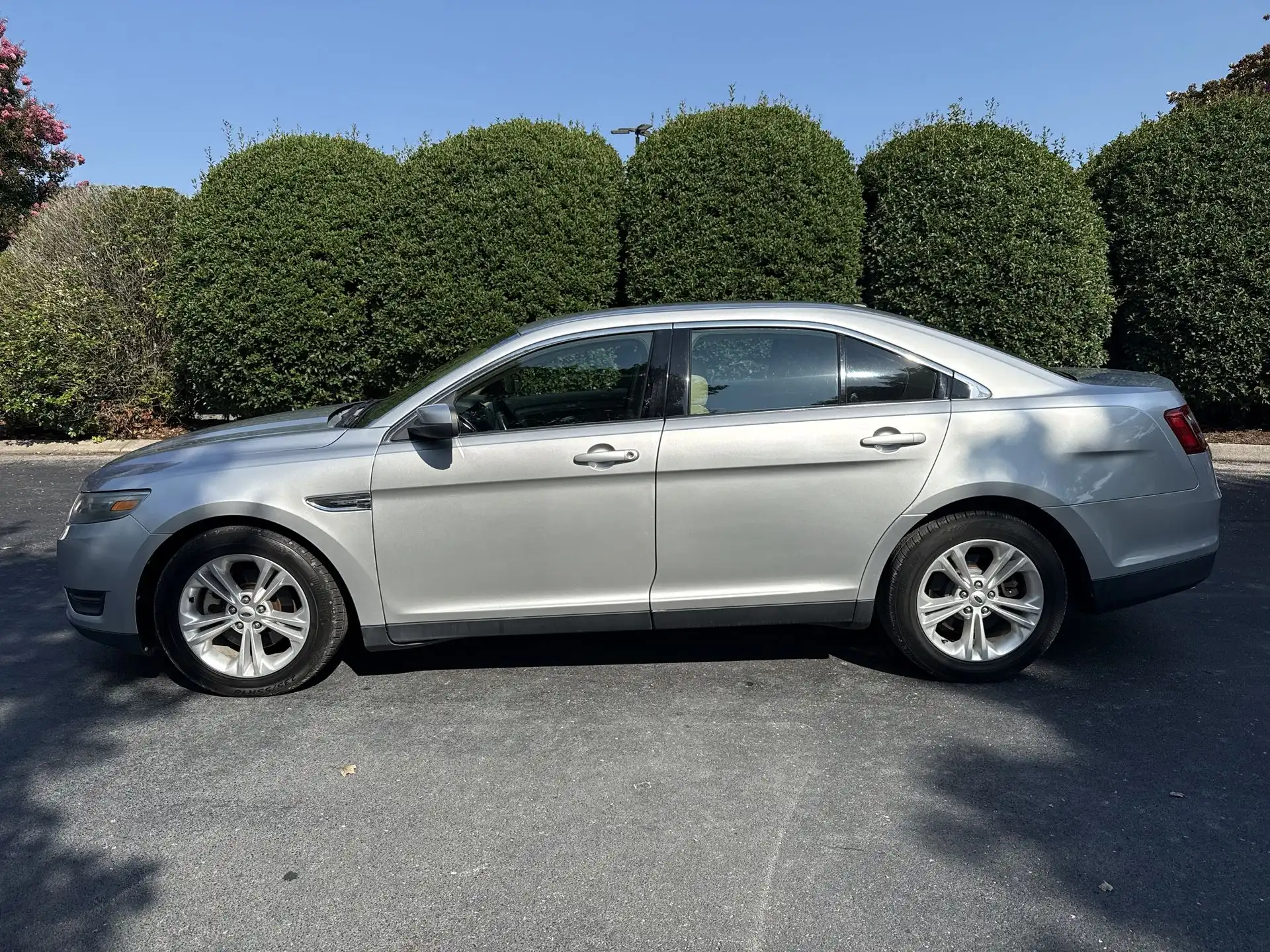 2013 Ford Taurus SEL FWD's photo