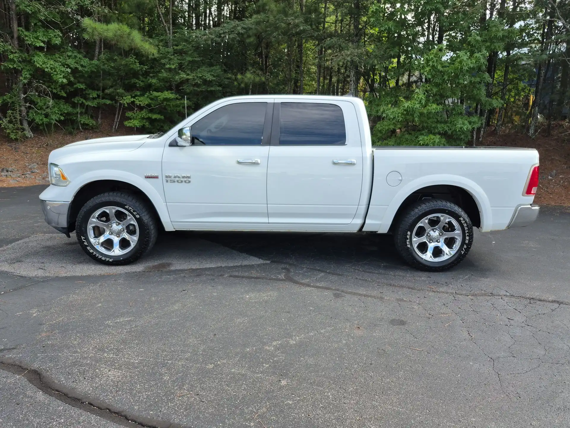 2016 RAM 1500 Laramie 4x4 Crew Cab 5'7's photo