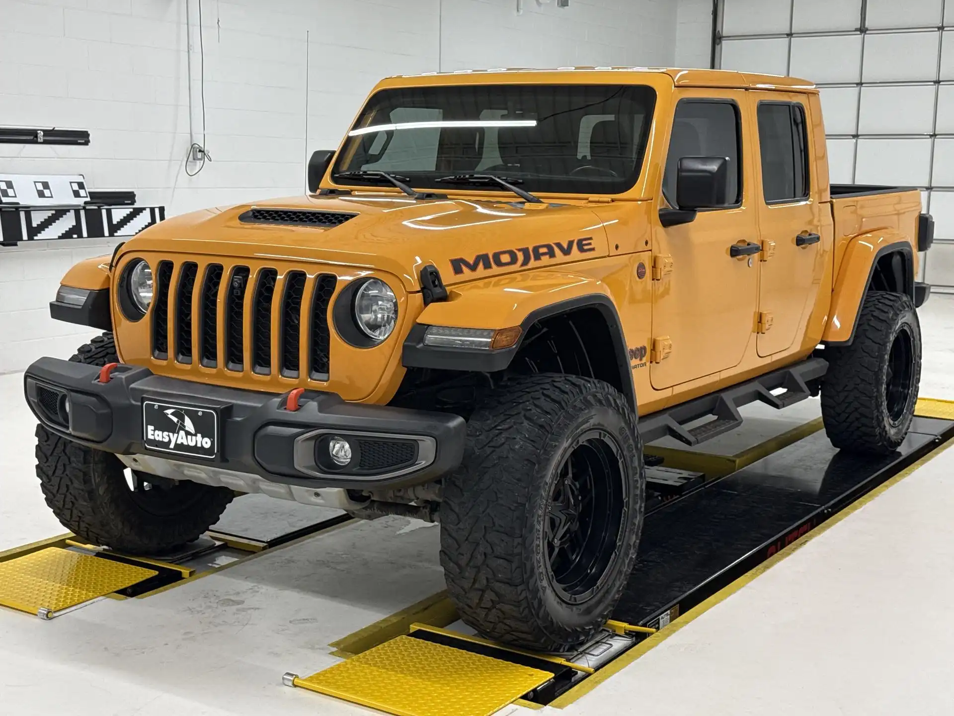 2021 Jeep Gladiator Mojave's photo