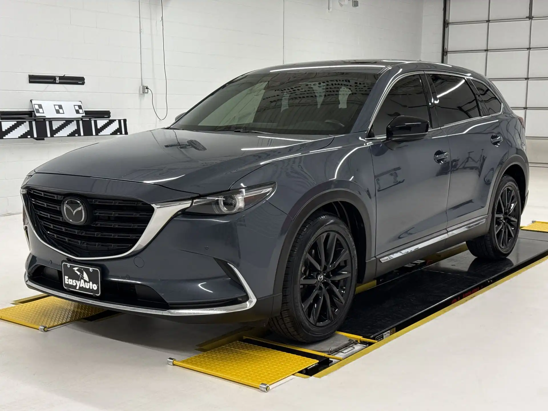 2023 Mazda CX-9 Carbon Edition AWD's photo