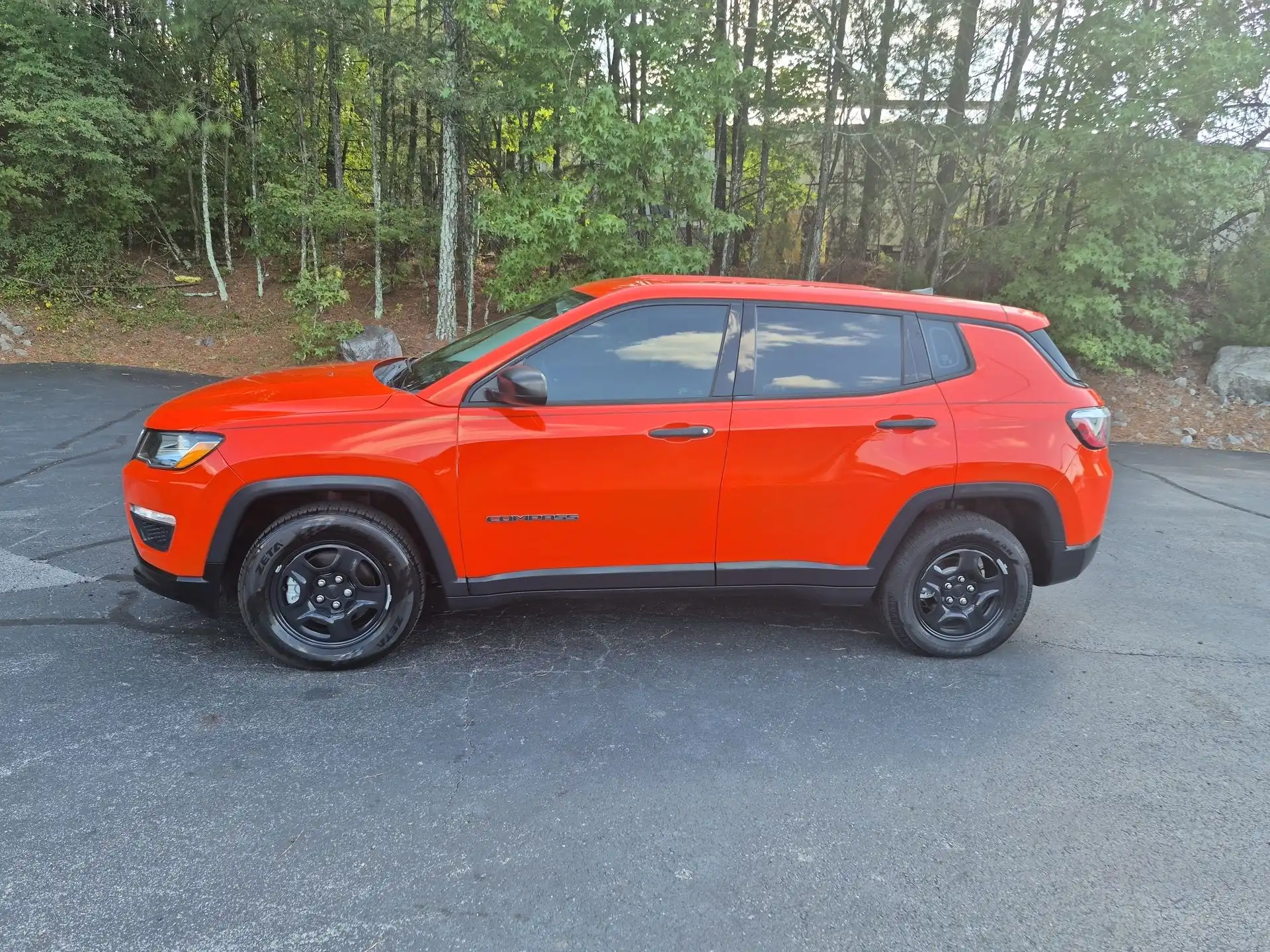 2019 Jeep Compass Sport's photo