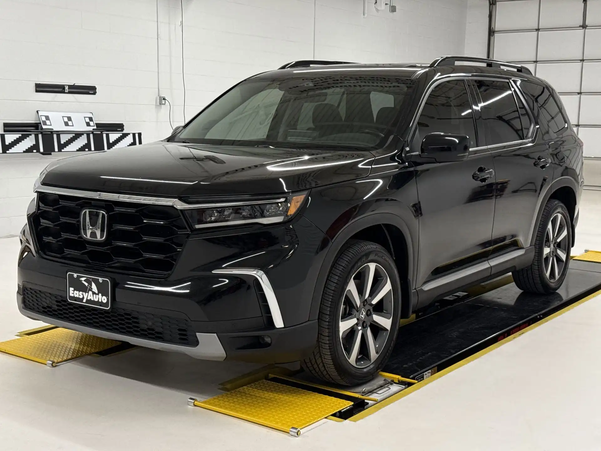 2023 Honda Pilot Touring AWD's photo