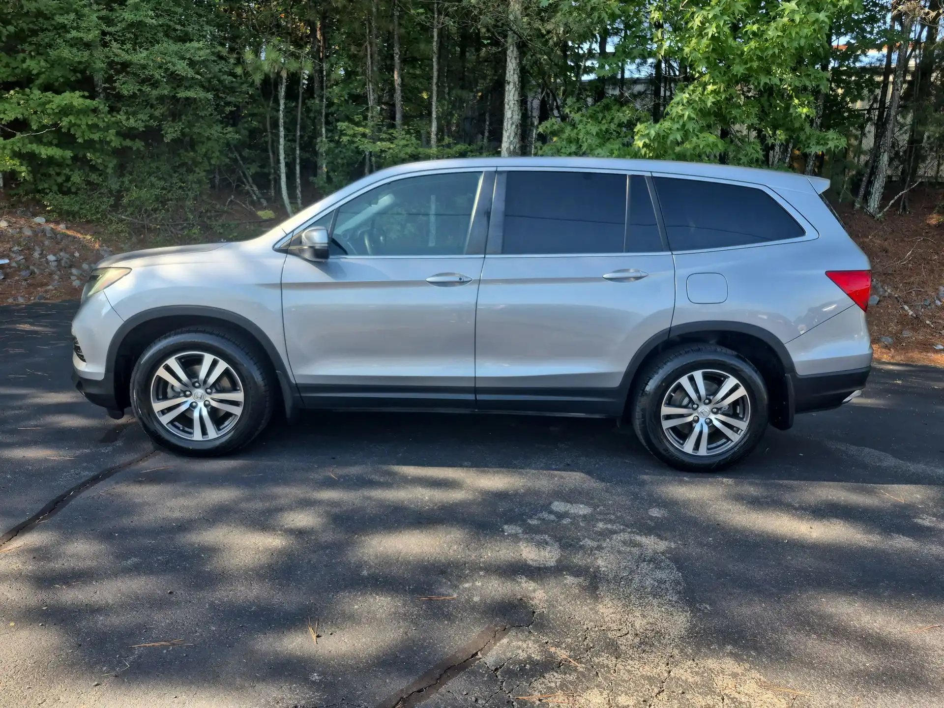 2016 Honda Pilot EX 2WD's photo