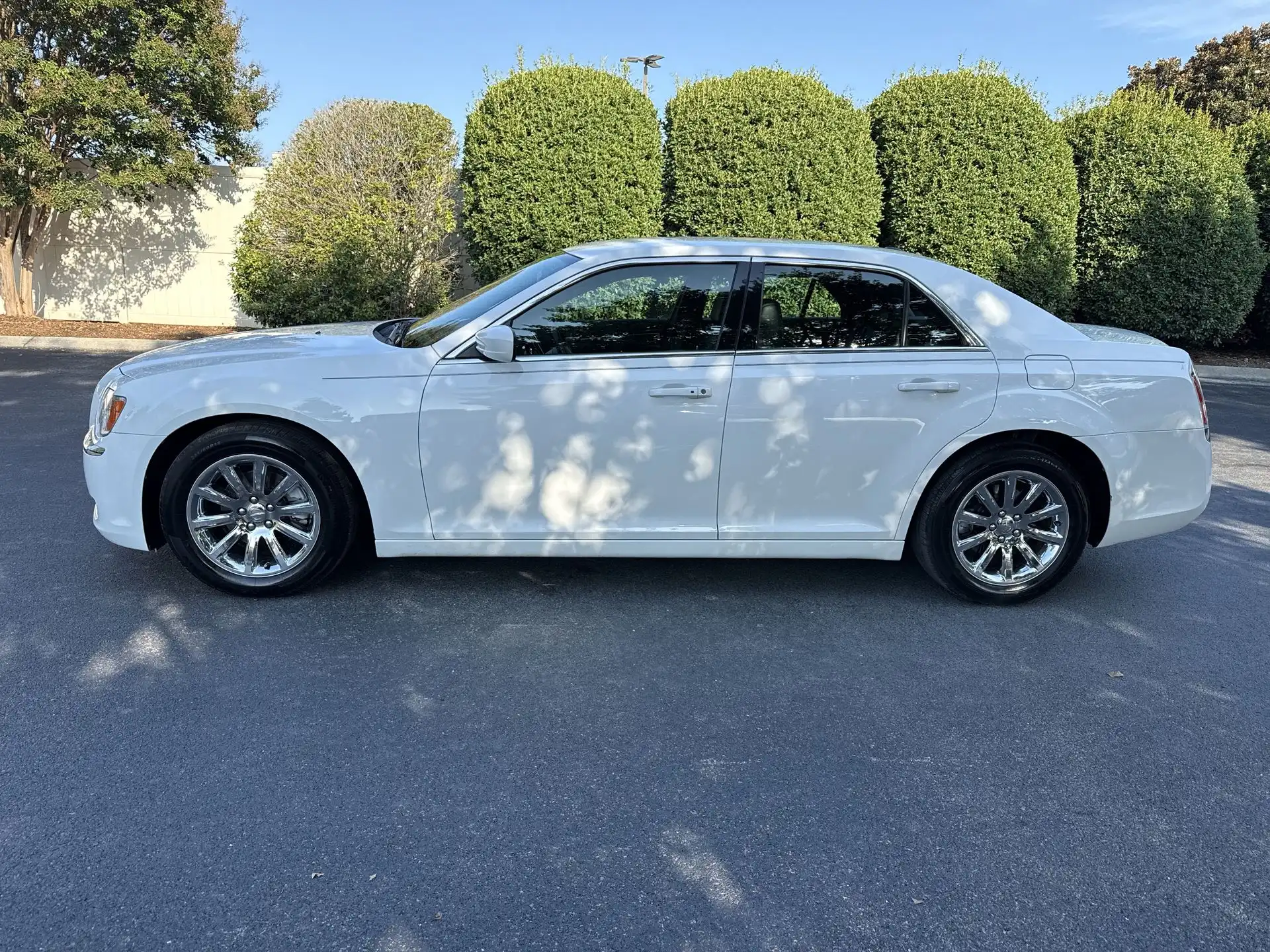 2014 Chrysler 300 Base's photo