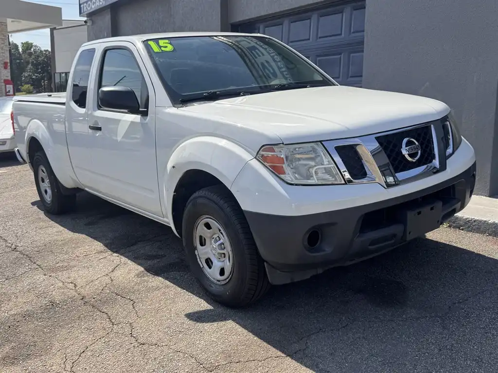 2015 Nissan Frontier 2.5 S King Cab 4X2 AT's photo