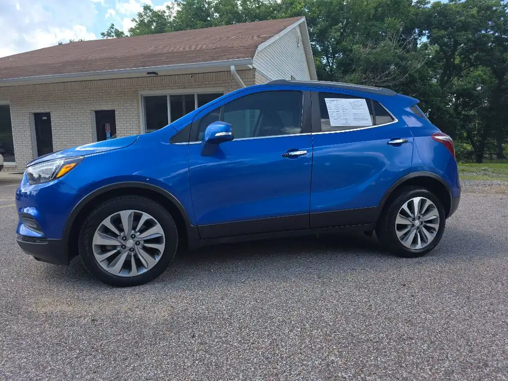 2018 Buick Encore Preferred's photo