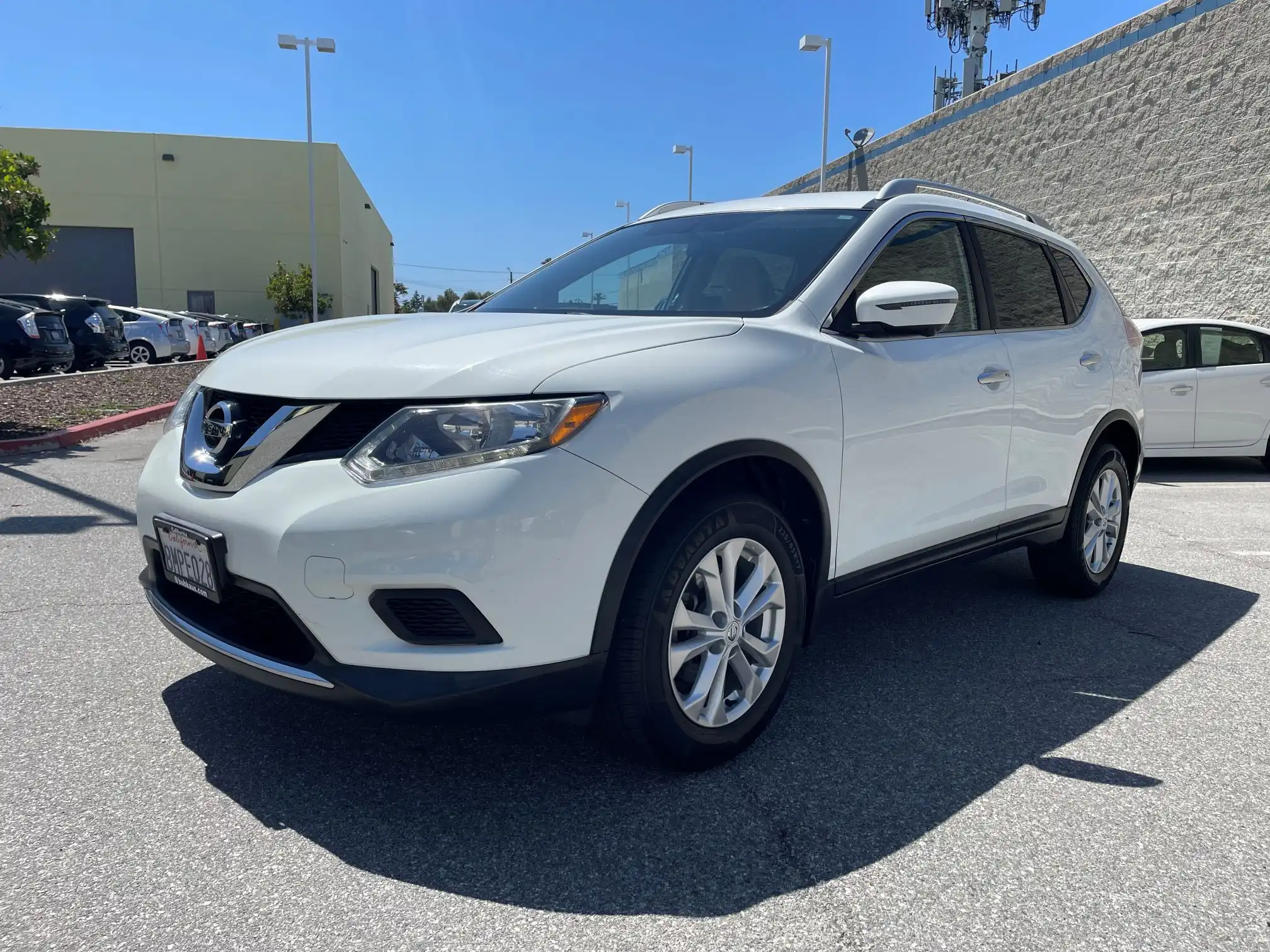2016 Nissan Rogue SV AWD's photo