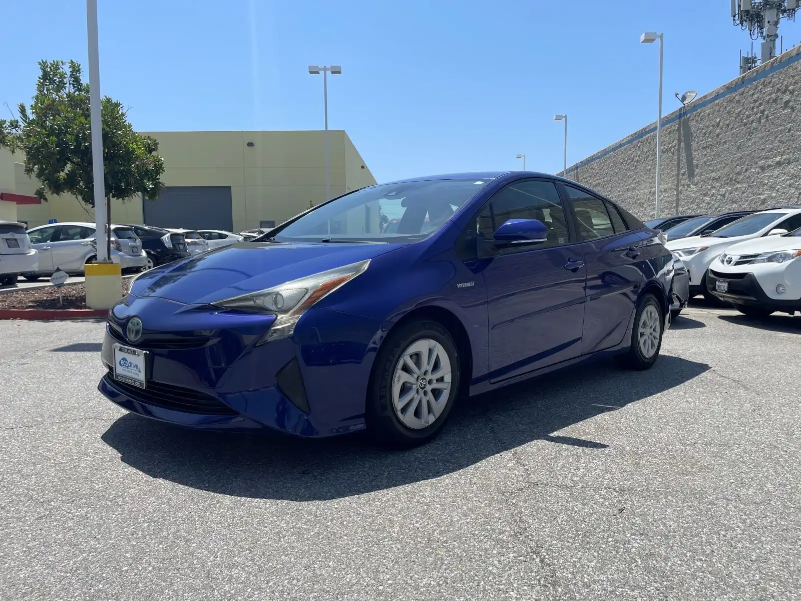 2017 Toyota Prius Two's photo