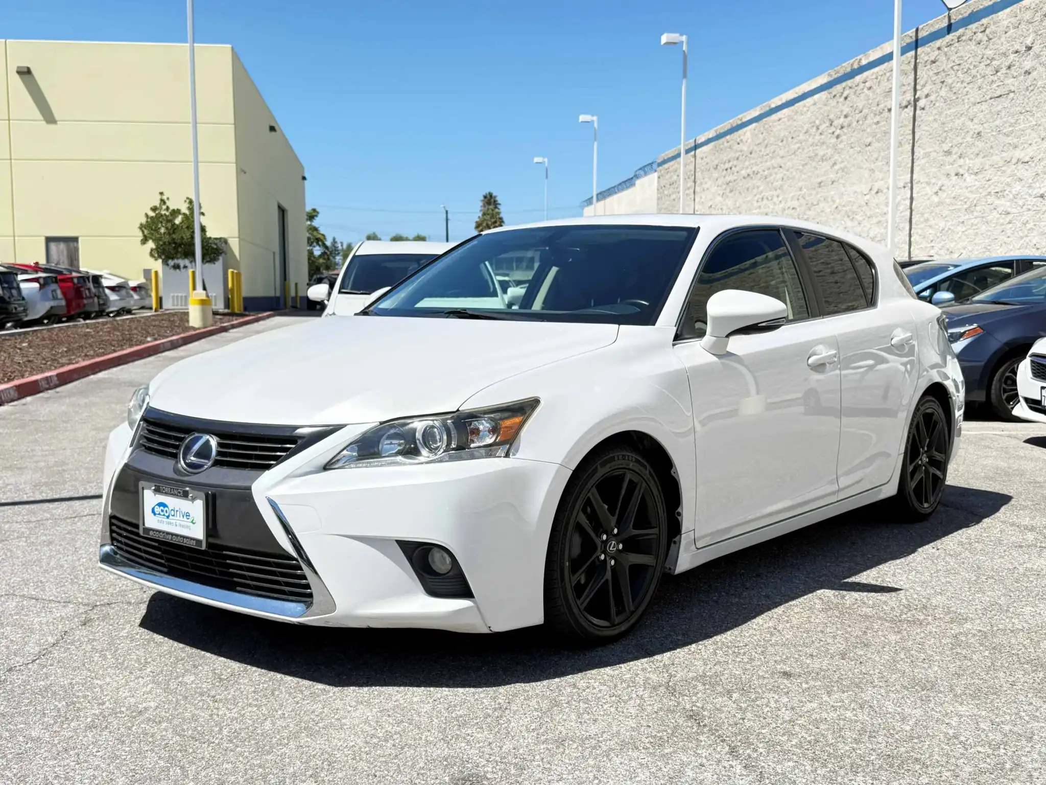 2017 Lexus CT 200h 200h's photo