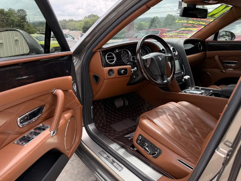 2014 Bentley Flying Spur Base photo 5