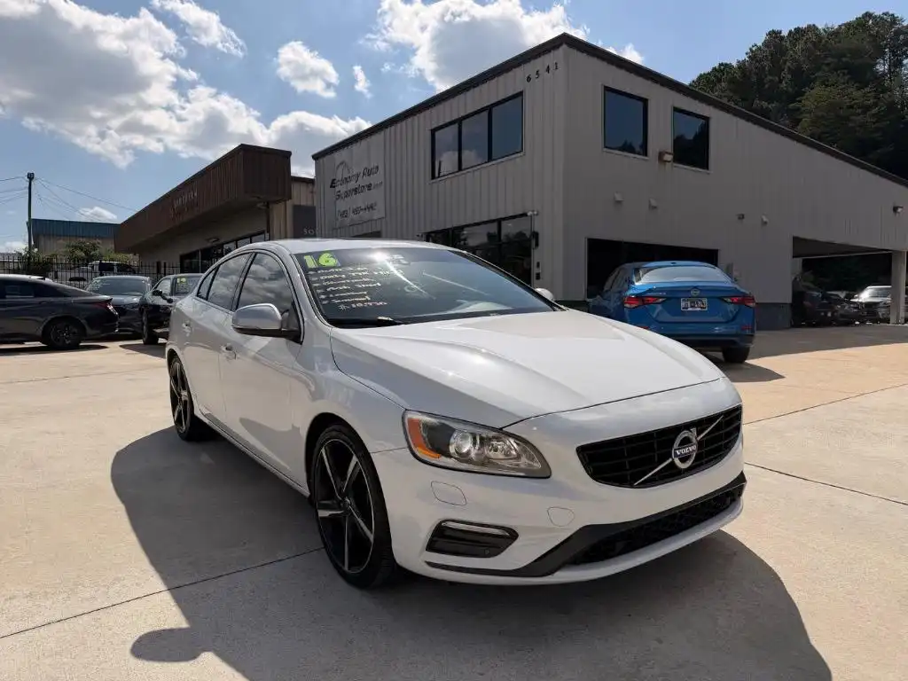 2016 Volvo S60 T5 Drive-E FWD's photo