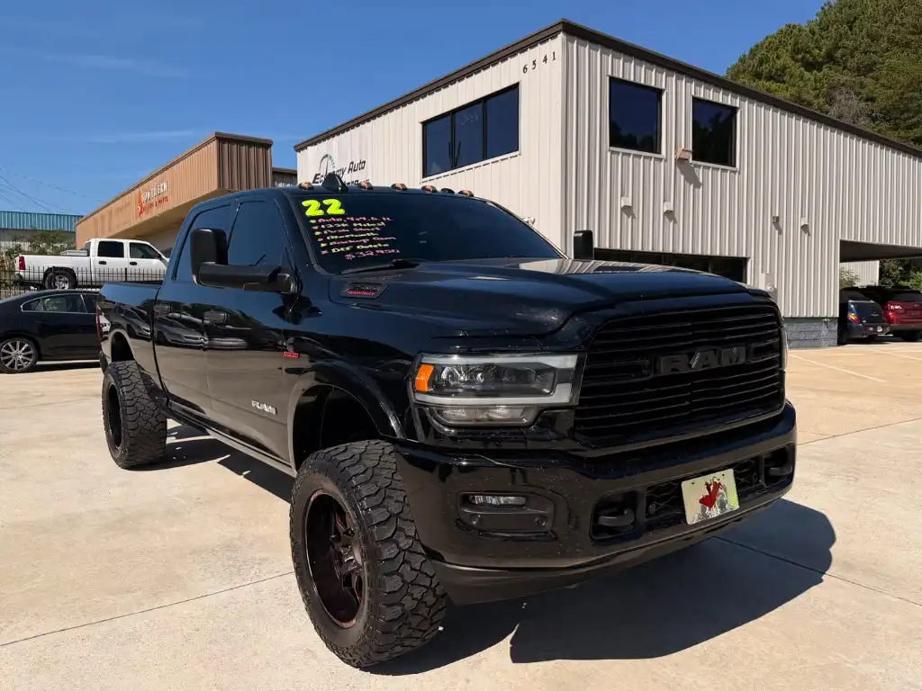 2022 RAM 3500 Tradesman 4WD Crew Cab SWB's photo