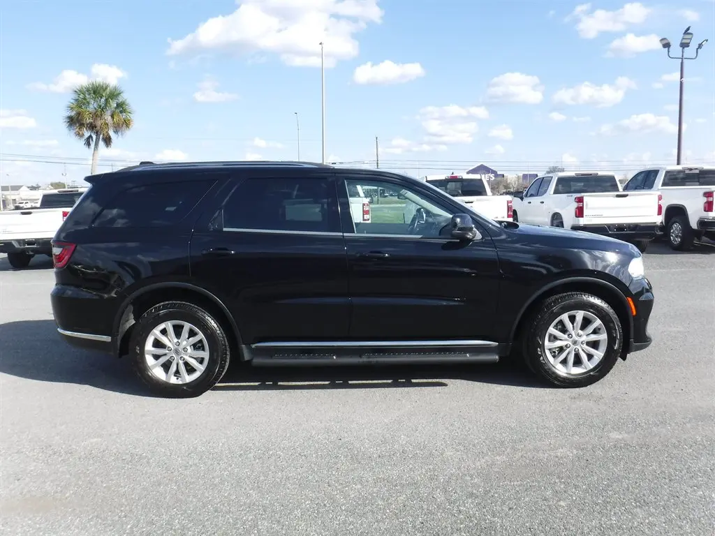 2021 Dodge Durango SXT Plus AWD photo 3