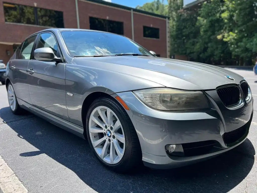 2011 BMW 3 Series 328i Sedan's photo