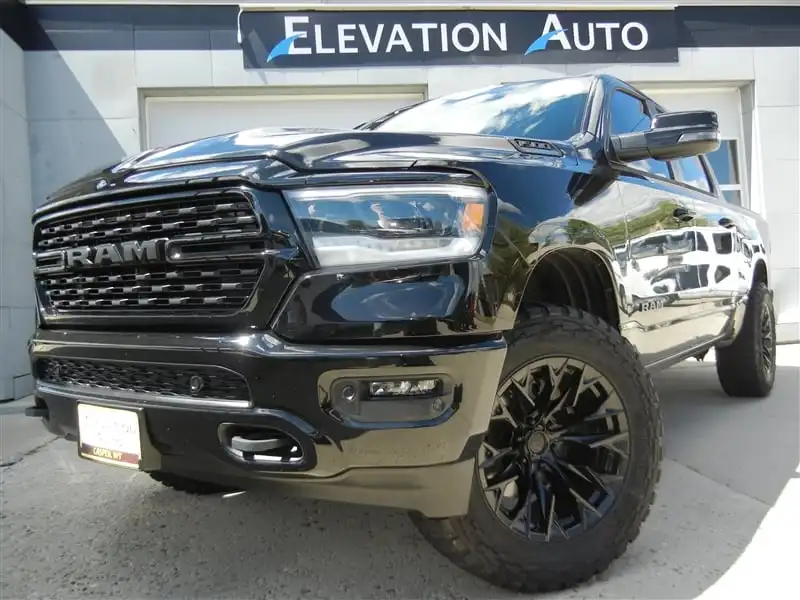 2023 RAM 1500 Big Horn/Lone Star 4x4 Crew Cab 5'7's photo