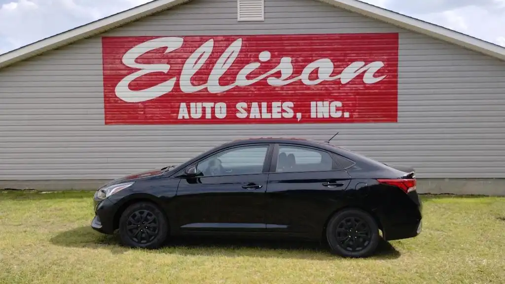 2019 Hyundai Accent SE 4-Door 6-Speed Automatic's photo