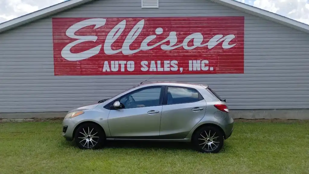 2012 Mazda Mazda2 Sport 5-Door Auto's photo