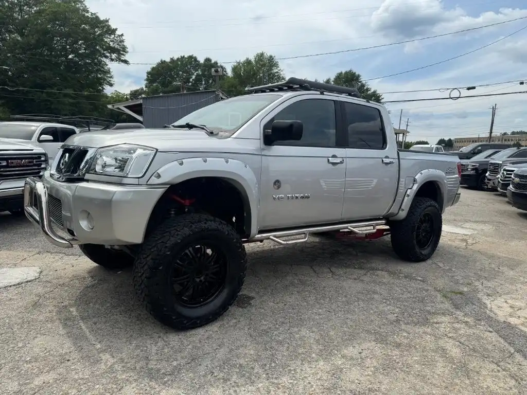 2006 Nissan Titan XE 4X2 Crew Cab's photo