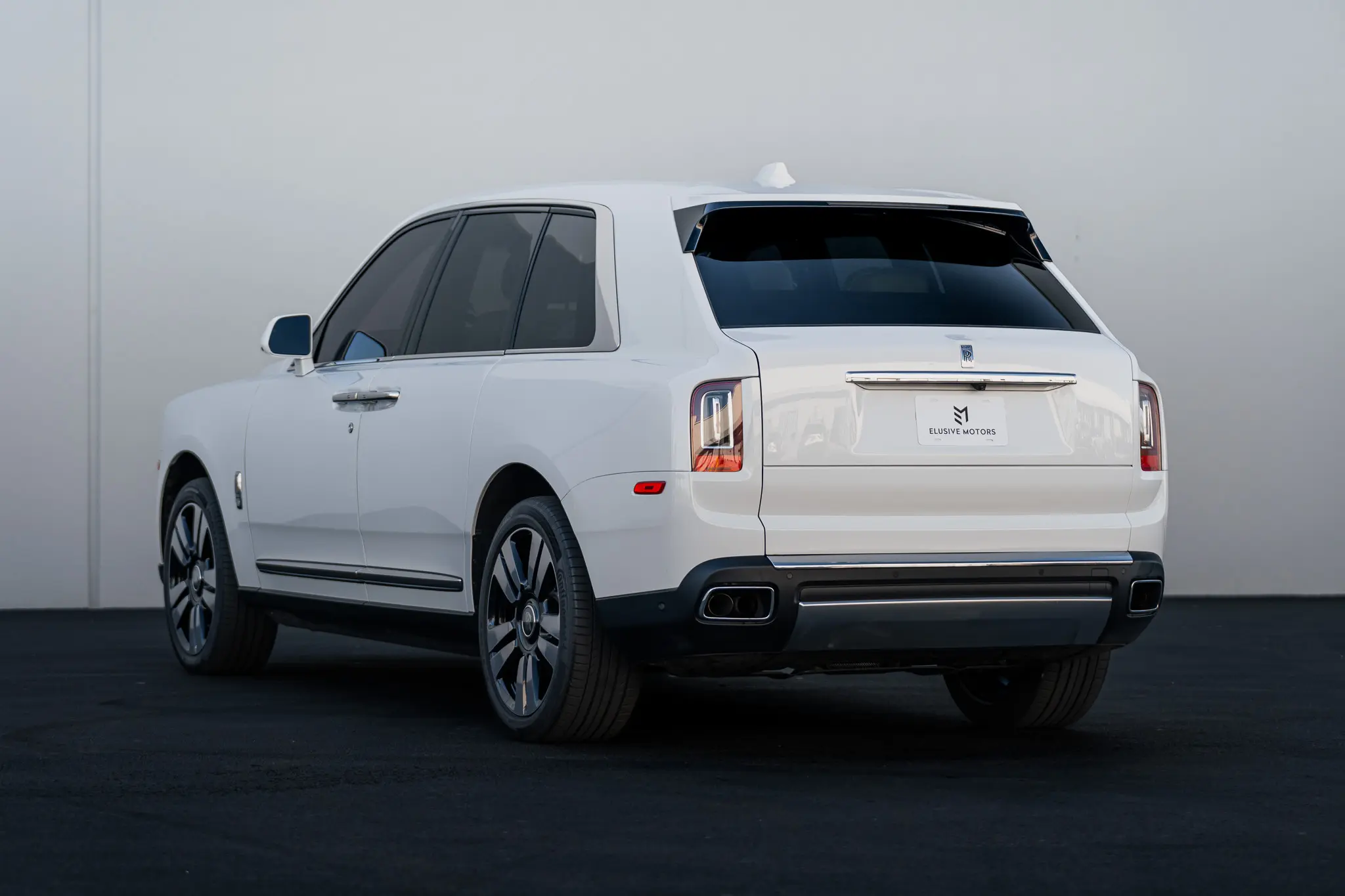 2022 Rolls-Royce Cullinan Base photo 5