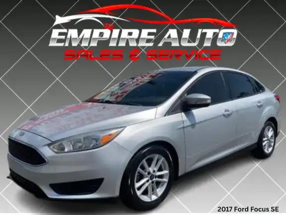 2017 Ford Focus Sedan SE's photo
