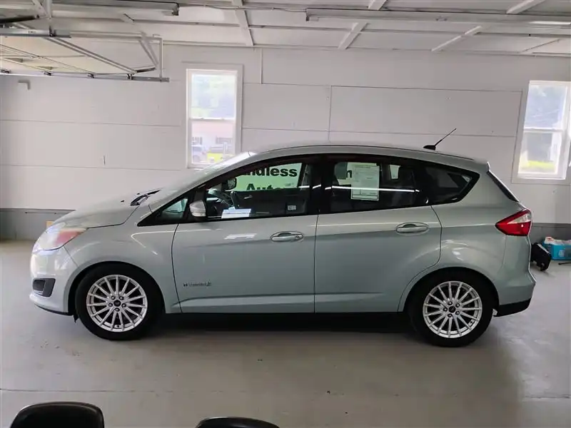 2013 Ford C-Max Hybrid SE's photo