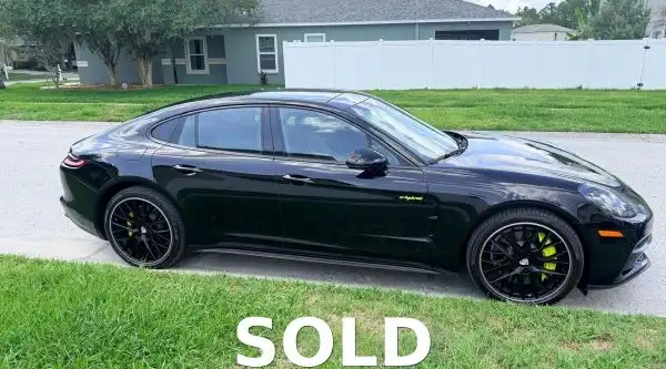 2019 Porsche Panamera 4 E-Hybrid's photo