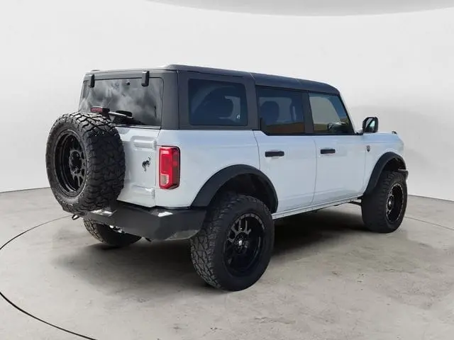 2025 Ford Bronco Big Bend 4WD 4-door photo 4