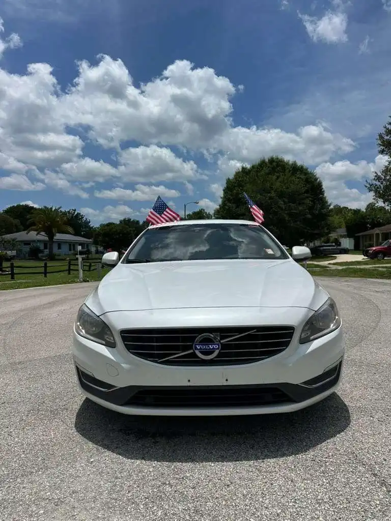2015 Volvo S60 T5 Drive-E FWD Premier's photo
