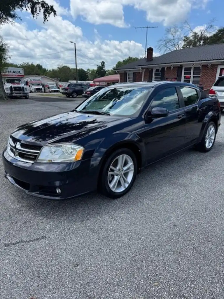 2011 Dodge Avenger Express's photo