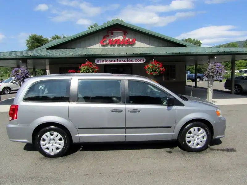 2014 Dodge Grand Caravan SE's photo