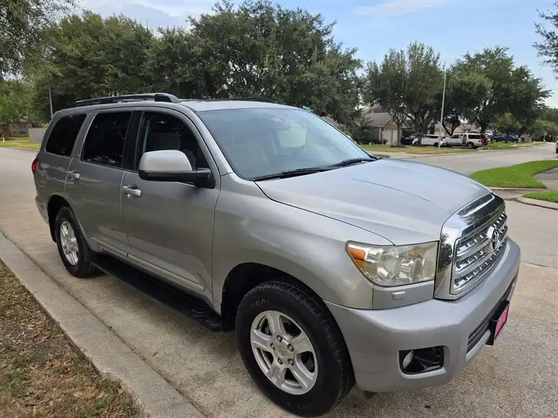 2011 Toyota Sequoia 4.7 Auto SR5's photo