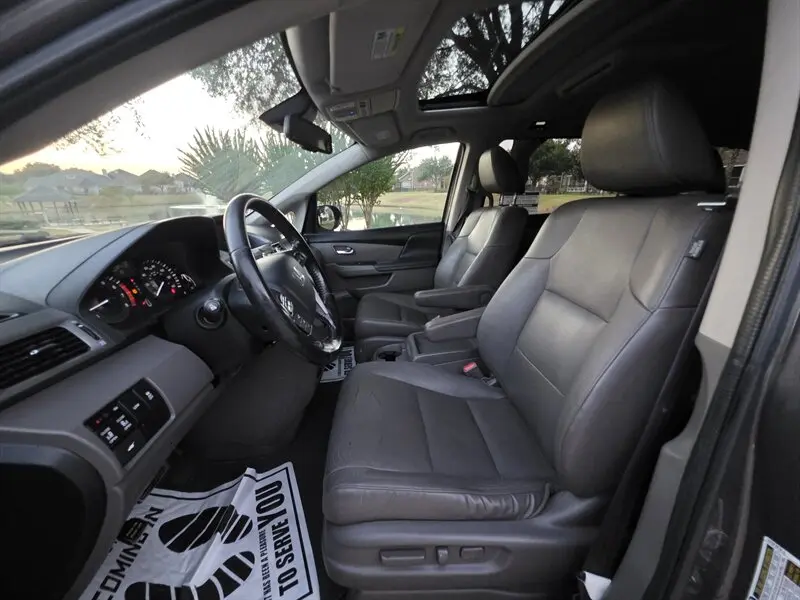 2016 Honda Odyssey EX-L RES System photo 3