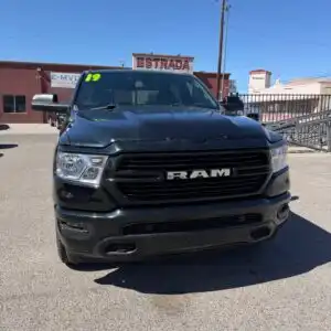 2019 RAM 1500 Big Horn/Lone Star 4x4 Crew Cab 5'7's photo