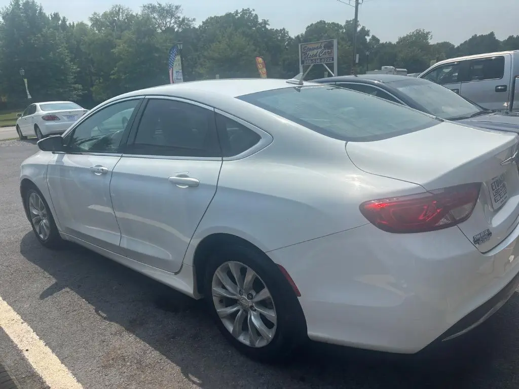 2015 Chrysler 200 C photo 4