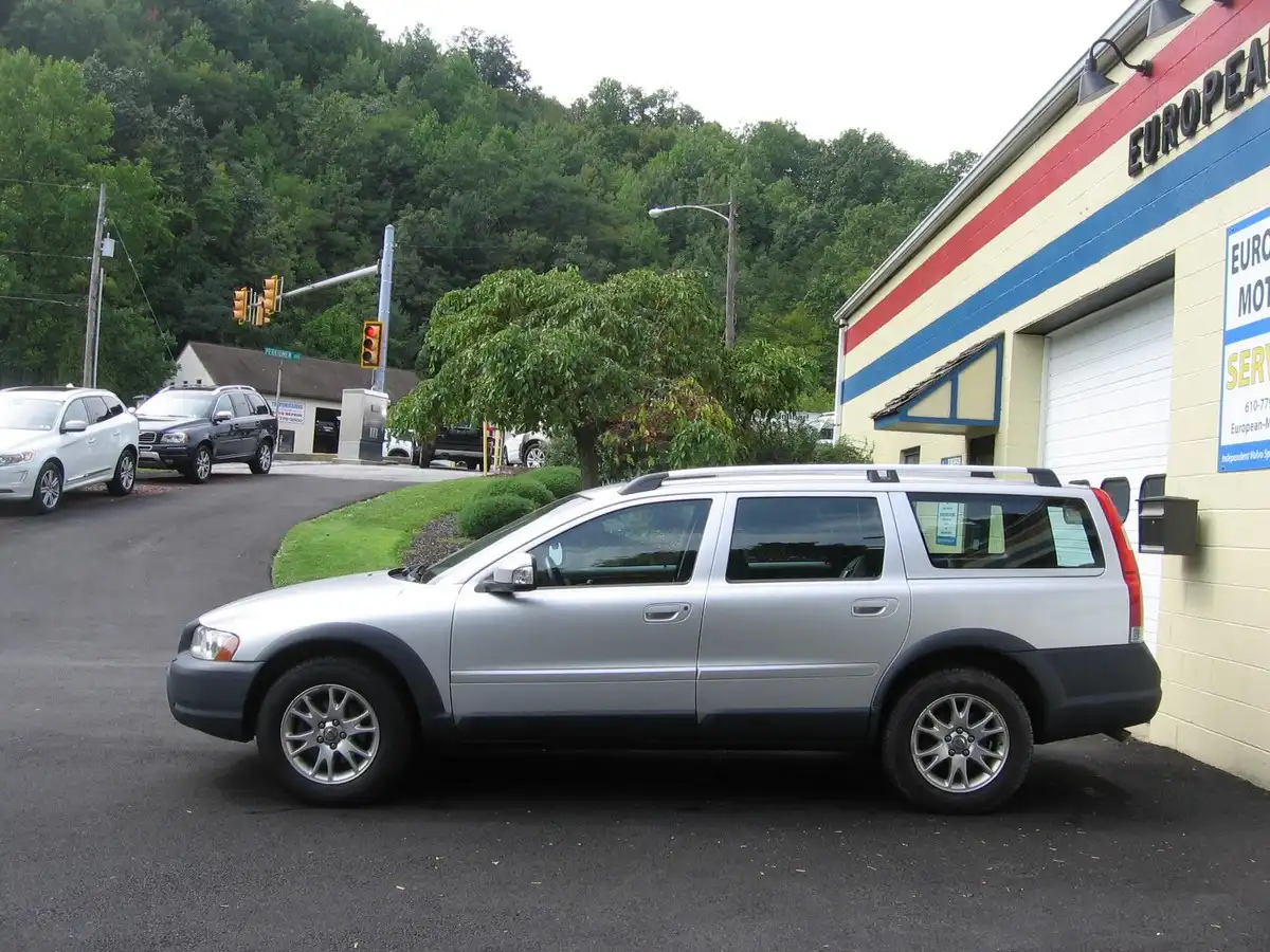2007 Volvo XC70 2.5T AWD Auto's photo