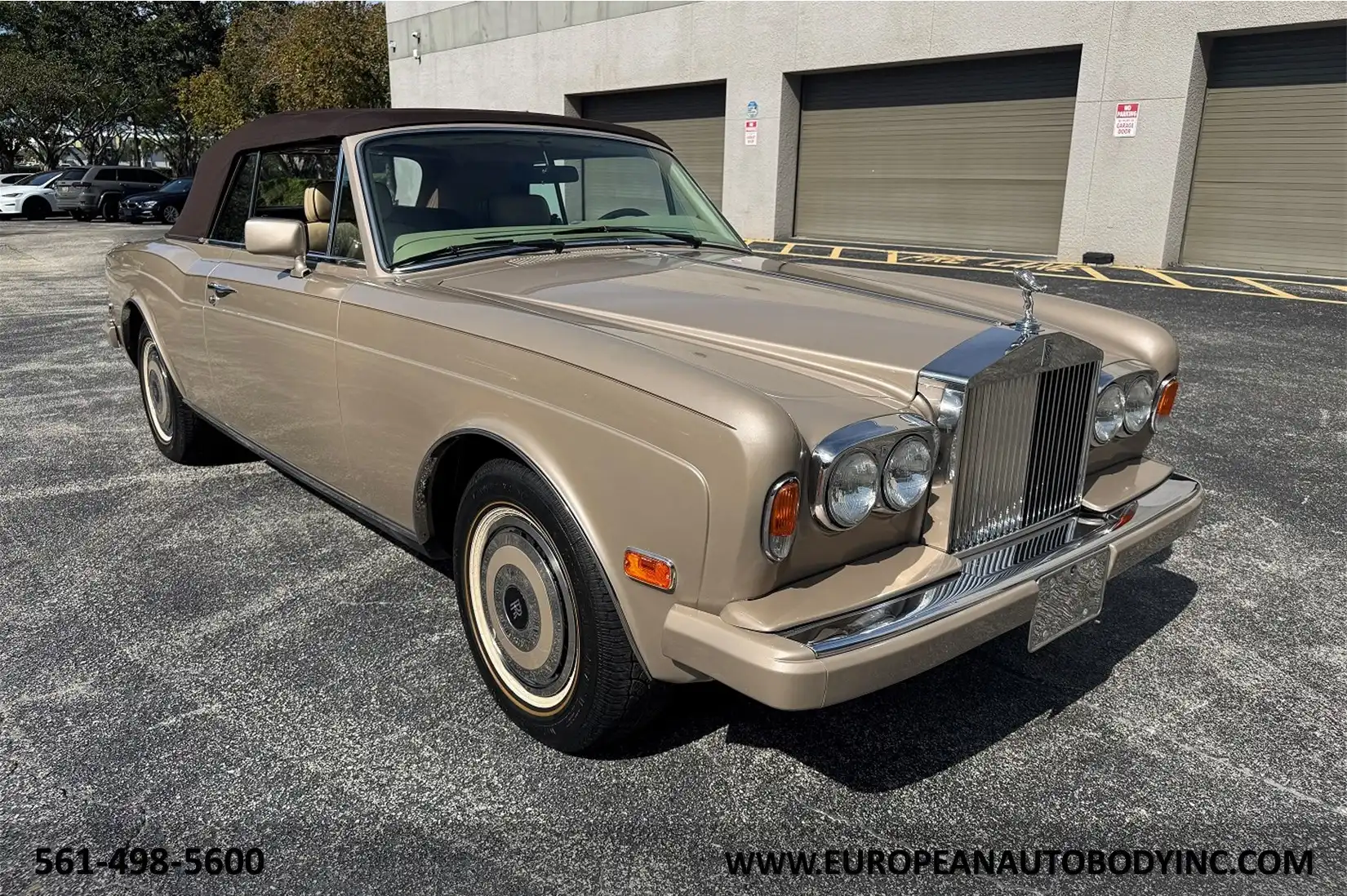 1988 Rolls-Royce Corniche's photo