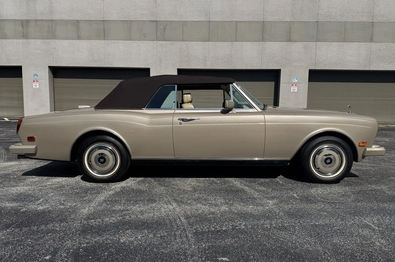 1988 Rolls-Royce Corniche undefined photo 3