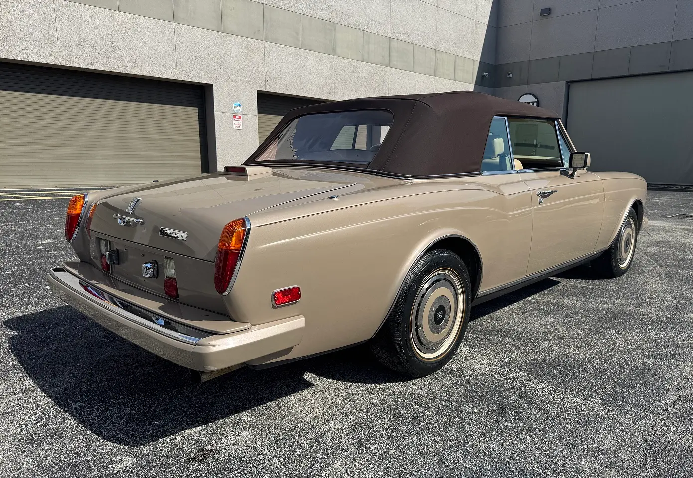 1988 Rolls-Royce Corniche undefined photo 4