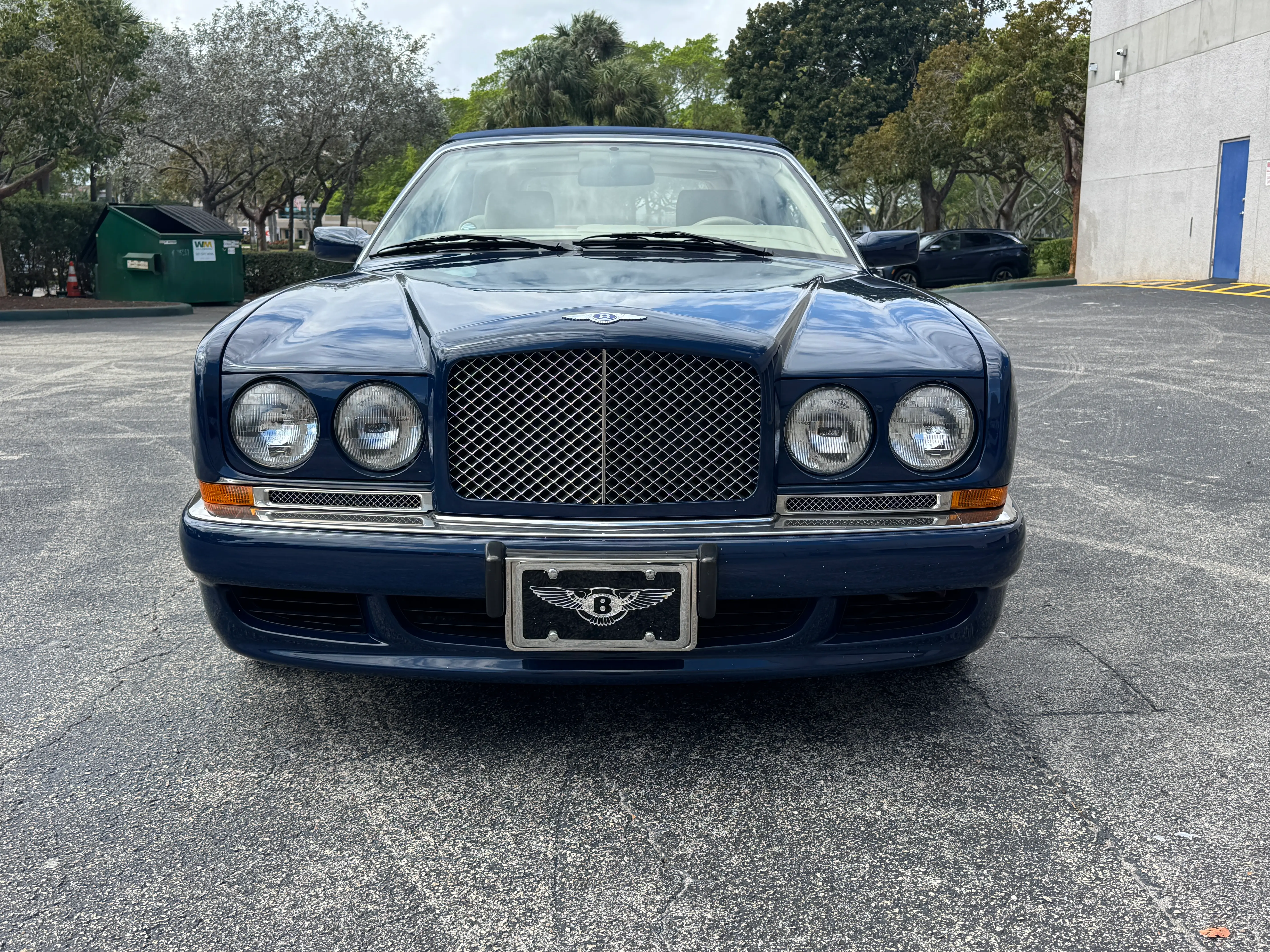 2000 Bentley Azure Base photo 5