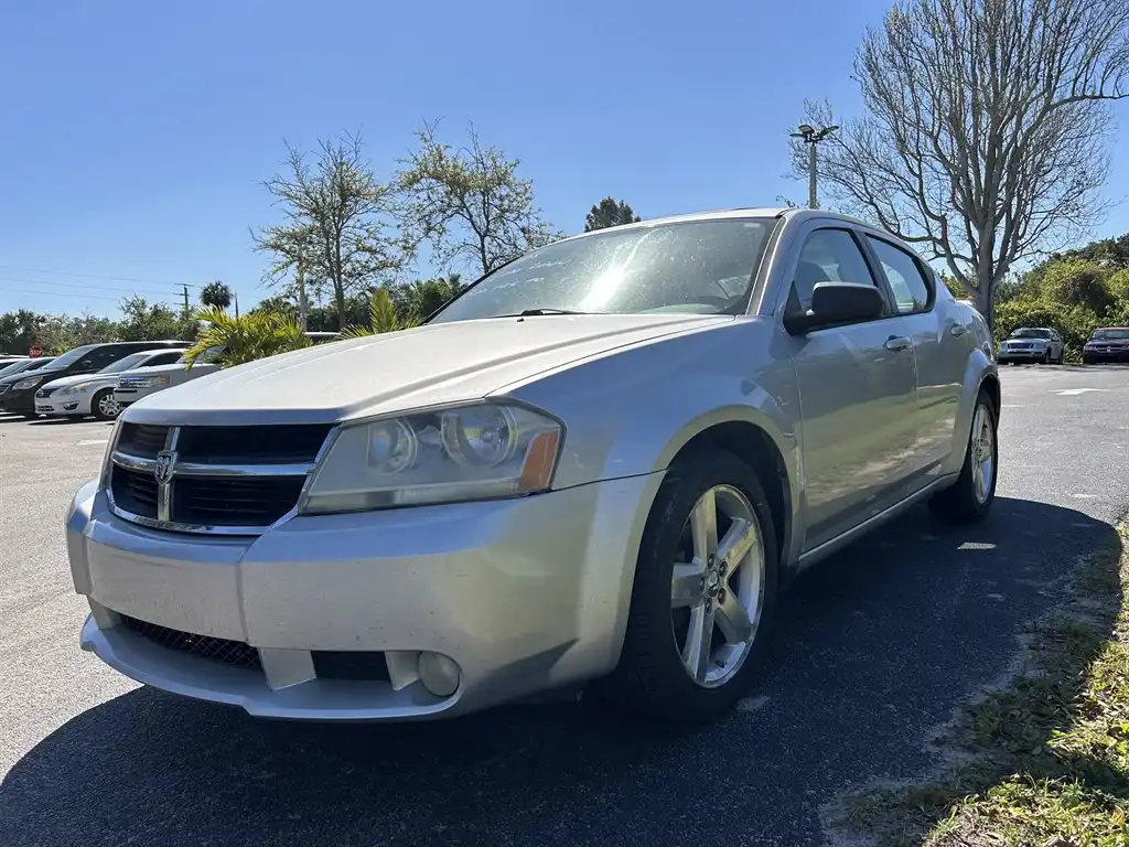 2008 Dodge Avenger SXT's photo