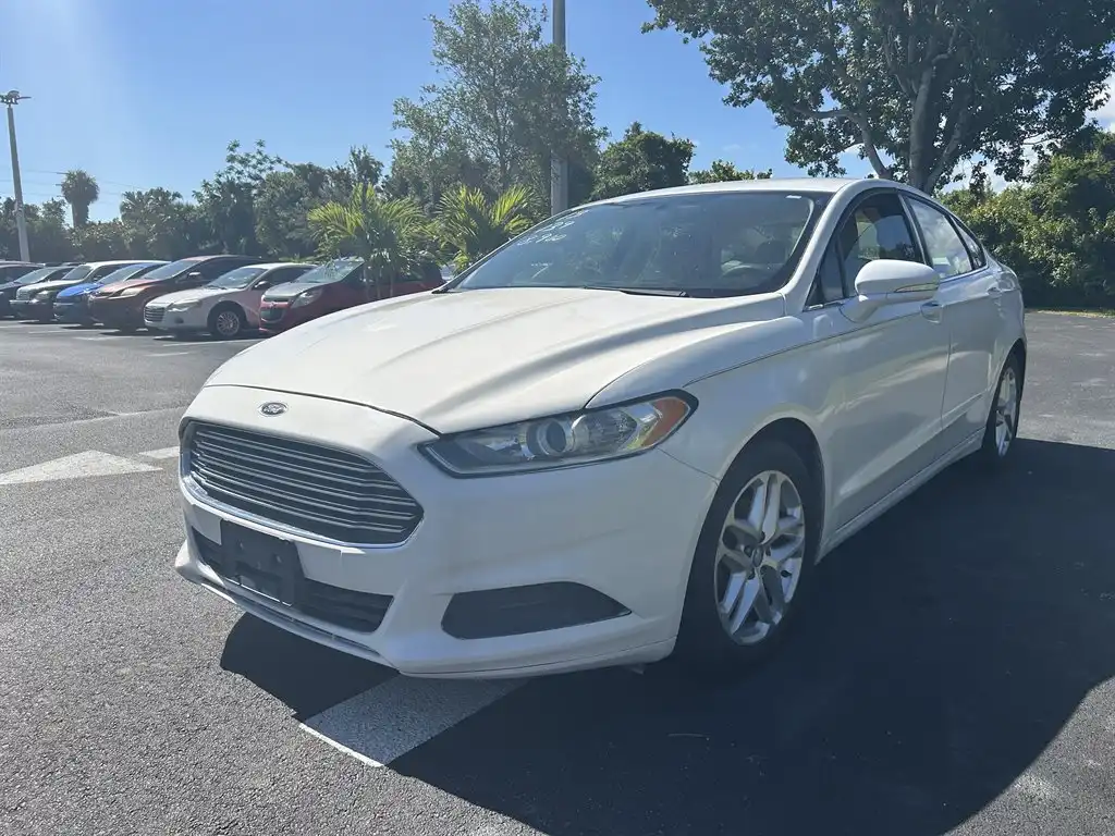 2013 Ford Fusion SE I4 FWD's photo