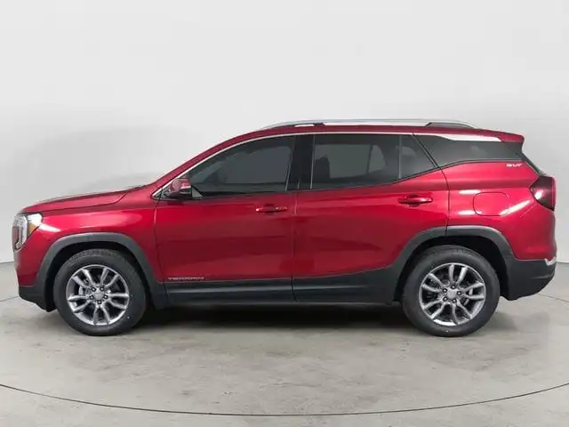 2022 GMC Terrain SLT AWD's photo
