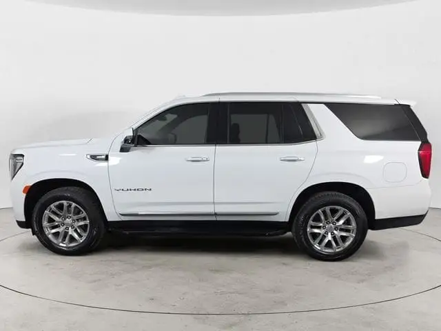 2022 GMC Yukon 4WD SLT photo 1