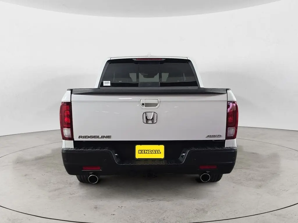 2023 Honda Ridgeline RTL-E AWD photo 5