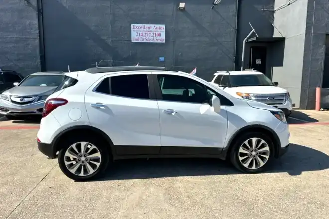 2020 Buick Encore Preferred's photo
